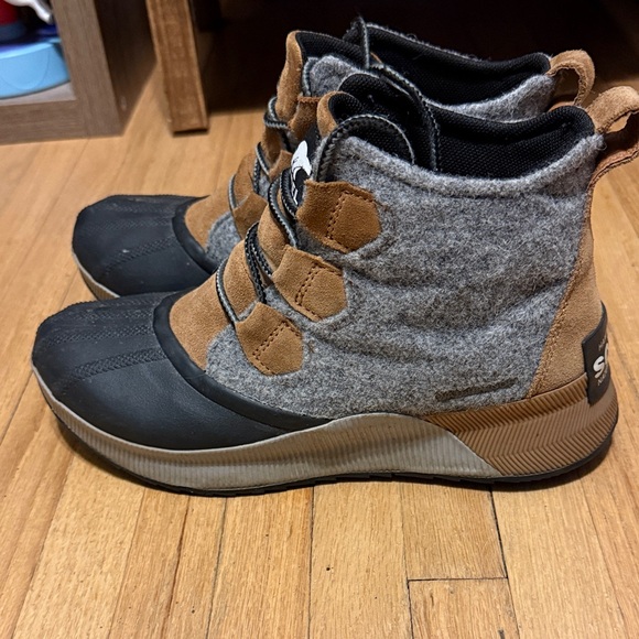 Womens Sorel Winter Boot size 7.5 - Picture 2 of 3